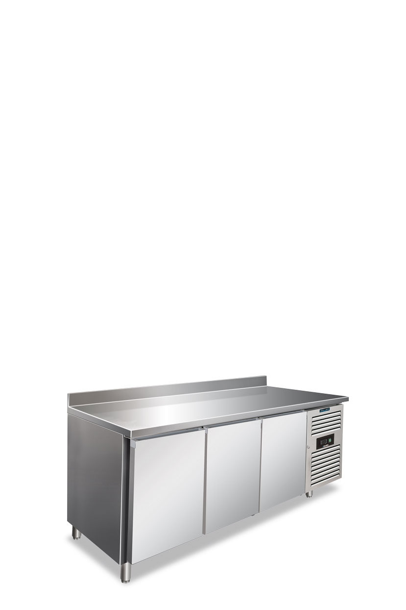 Tavoli Refrigerati  3 Ante,  Ventilato CXF 3200 TN CON ALZATINA